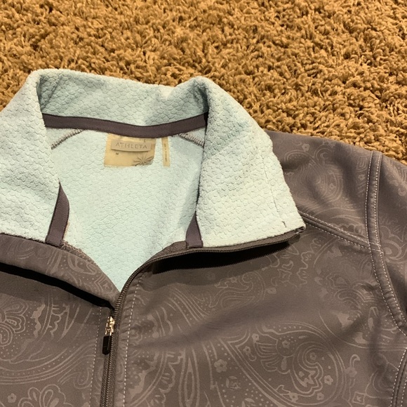 Lightweight jacket - Picture 4 of 11